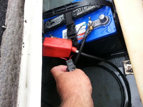 2003 Tracker Tournament - Connecting wiring to a boat's battery system, showing a fuse holder and terminals.