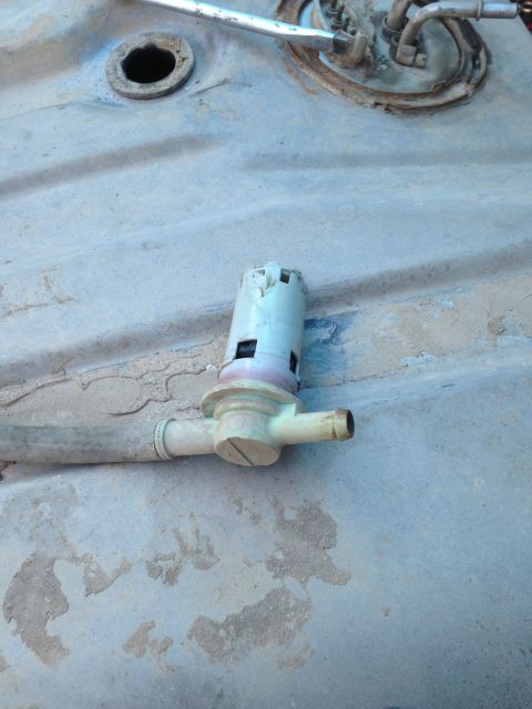 1990 Ford Bronco - Bronco fail smog because of this stupid little valve!