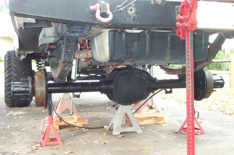 1995 Ford Bronco - still need to make/buy u-bolt plates or modify the old ones. I had new 5/8 u-bolts made at a local shop.