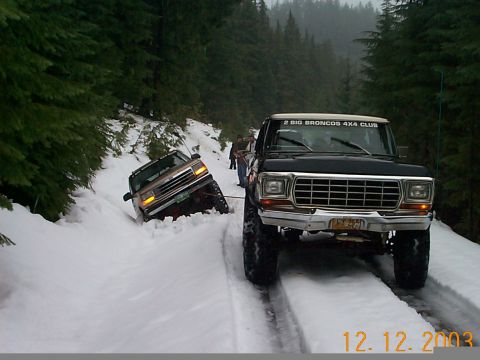 1983 Ford Bronco - Anne slipped into the ditch