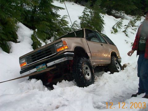 1983 Ford Bronco - Still trying to pull her out