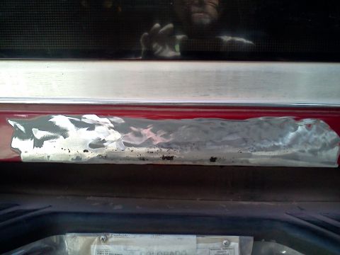 1995 Ford Bronco - Rust in tailgate
