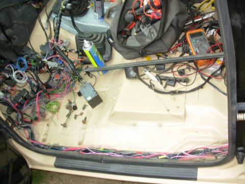 1983 Ford Bronco - Because of all the new circuits & features I added, the floor wiring harness is now about 3x as thick under the threshhold as it used to be…