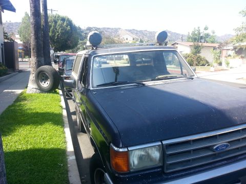 1989 Ford Bronco - Time to redo the light bar... I have some nice square Dick Cepek lights waiting to be mounted.
