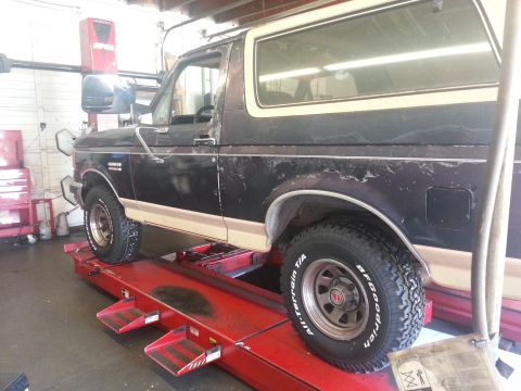 1989 Ford Bronco photo