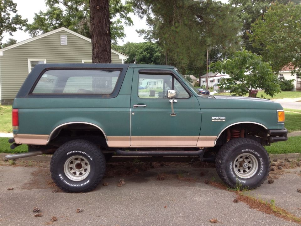 1989 Ford Bronco “Donko”