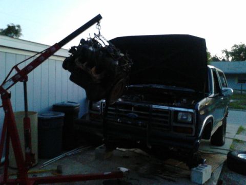1996 Ford Bronco - Got the original motor pulled.