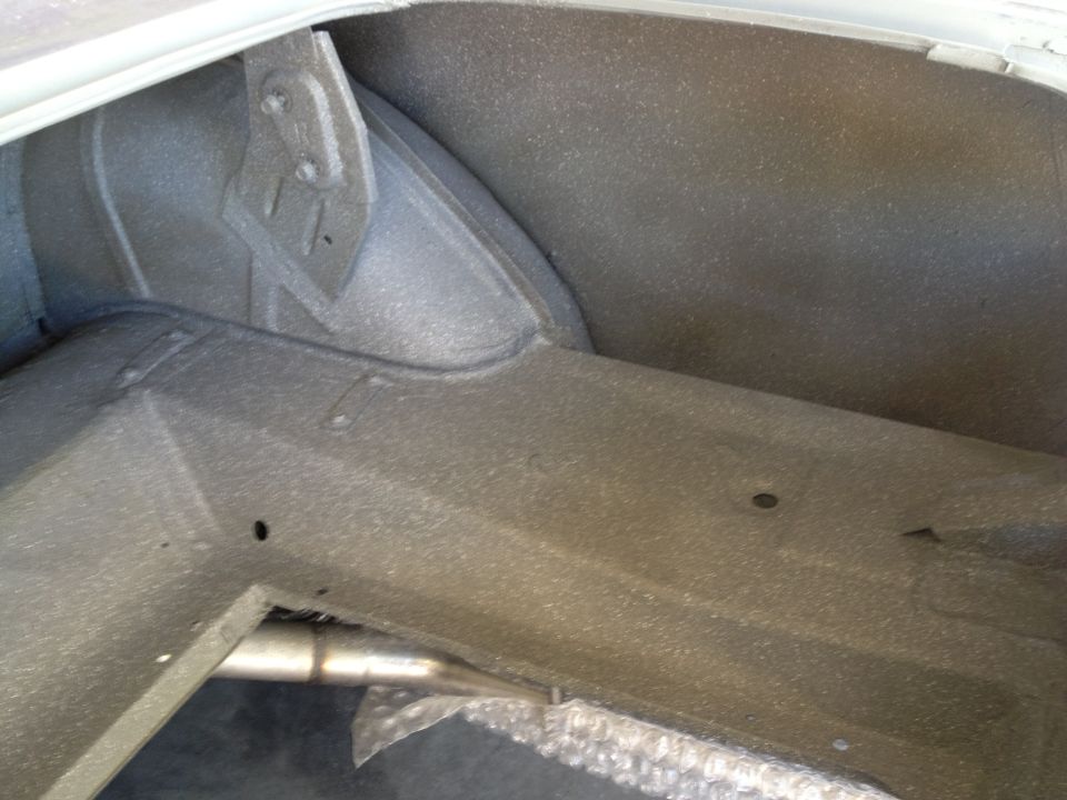 65 Mustang with Dupli Color Spatter Paint gray/white in trunk