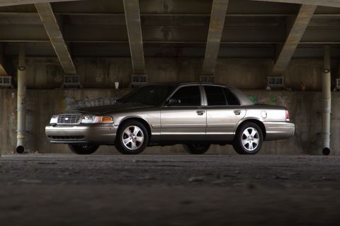 2005 Ford Crown Victoria photo