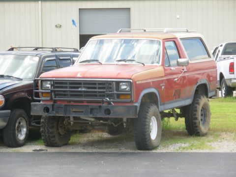 1983 Ford Bronco - My old bumper has found a new home.