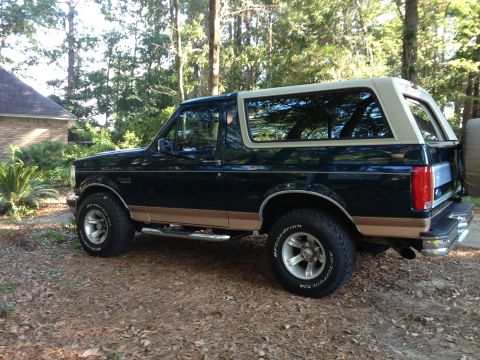 1995 Ford Bronco photo