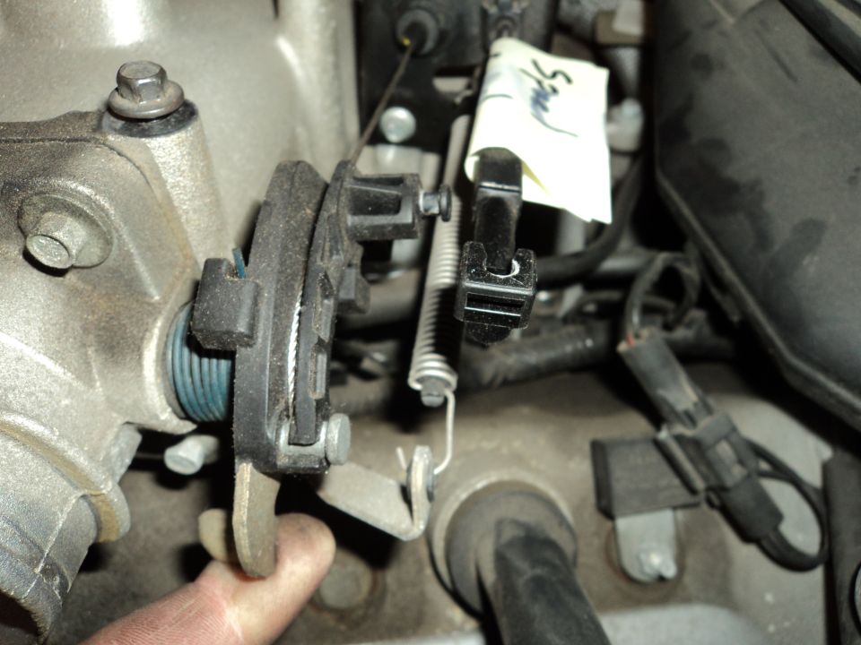 Throttle body linkage with a handwritten tag