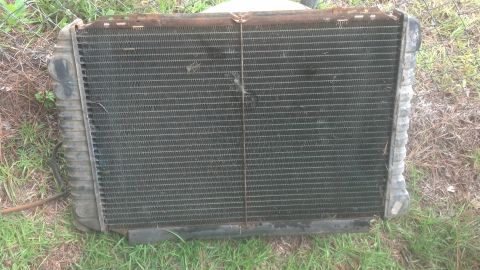 1983 Ford F-250 - 84 F-350 3 row radiator