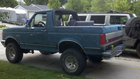 1989 Ford Bronco photo