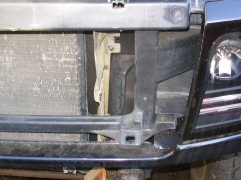 1983 Ford Bronco - Intake Screen I'd rather have the V8 fresh-air duct, but since I'm stuck with this one, I'm gonna protect it from sucking in as many bugs &…