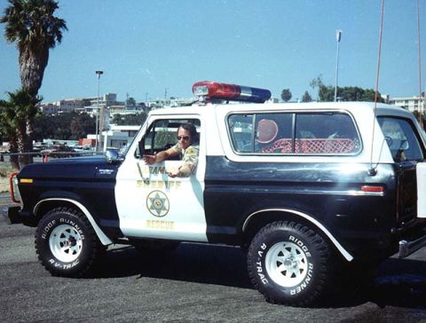 1992 Ford Bronco - A Ford Bronco, likely from the late 1970s, serves as a sheriff's rescue vehicle.