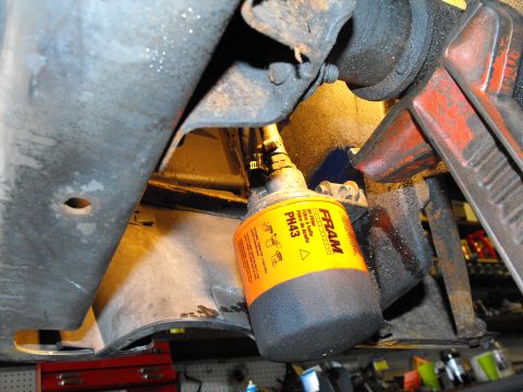 1986 Chrysler Fifth Avenue - I mounted this remote transmission filter in front of the passenger's front tire, on the 86 Fifth Avenue. Plenty of unused real estate ther…