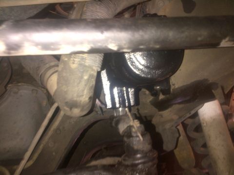 1994 Ford Bronco - Redhead steering box on!
