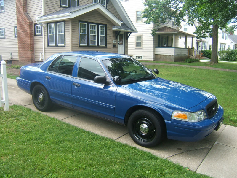 2009 Ford Crown Victoria “Blue Goose”