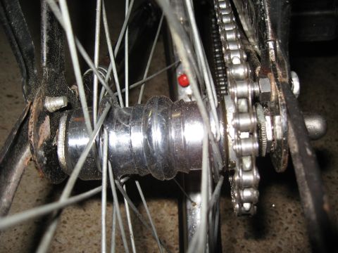 1994 Ford Bronco - A detailed view of a bicycle's rear wheel hub and drive chain.
