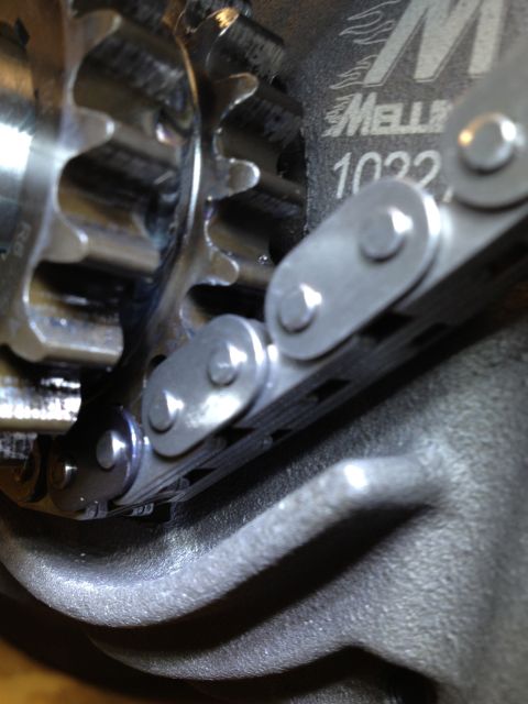 1992 Ford Crown Victoria - A Melling 1022 timing chain and gear assembly is shown in detail.