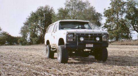 1980 Ford Bronco - I drove around the field to break in my gears..lap after lap after lap...