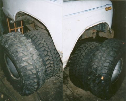 1980 Ford Bronco - My new-2-me Super Swampers. 37-12.5-15 SSR's in front, 37-13-15 Boggers in back