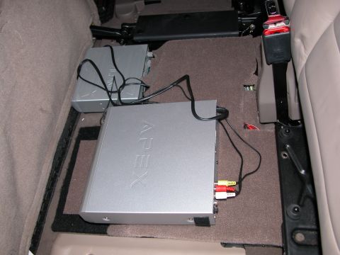 2002 Ford Excursion - Still working with the wires