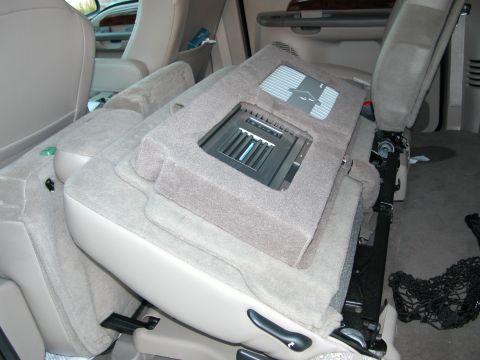 2002 Ford Excursion - AMPs