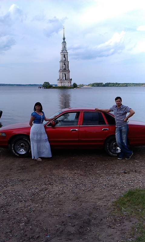 1992 Ford Crown Victoria - on the photo : me, my wife Nadezhda and VIKA