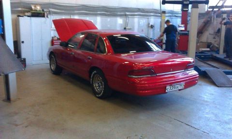 1992 Ford Crown Victoria photo