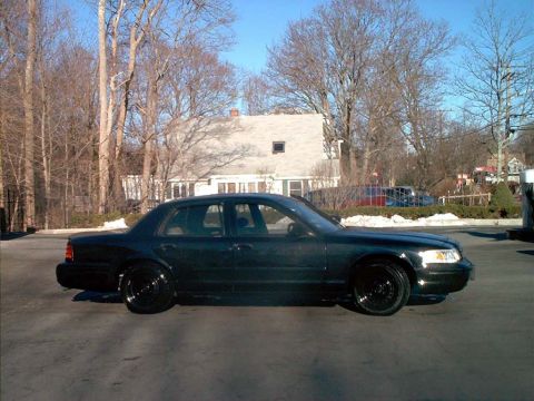 2000 Ford Crown Victoria - 2000 Crown Victoria Sports Interceptor™ Photos and Concept © Copyright 2002 J. Barry All Rights Reserved
