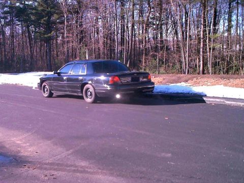 2000 Ford Crown Victoria - 2000 Crown Victoria Sports Interceptor™ Photos and Concept © Copyright 2002 J. Barry All Rights Reserved