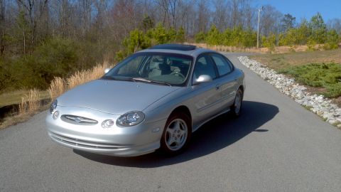 1993 Ford Taurus photo