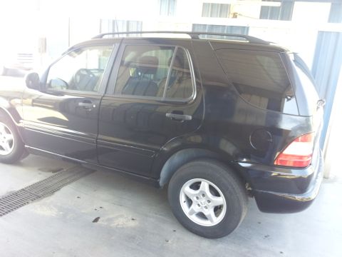 2000 Mercedes-Benz ML-Class