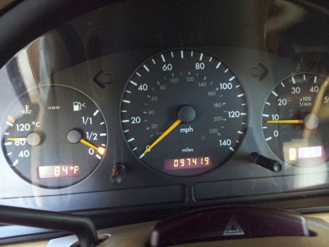 2000 Mercedes-Benz ML-Class photo