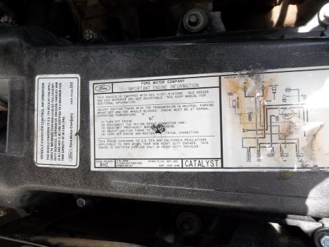 1995 Ford Bronco - This sticker details engine information and emissions control for a 1989 model year heavy-duty Ford vehicle.