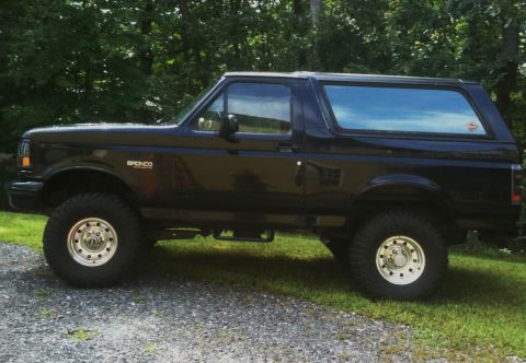 1994 Ford Bronco photo