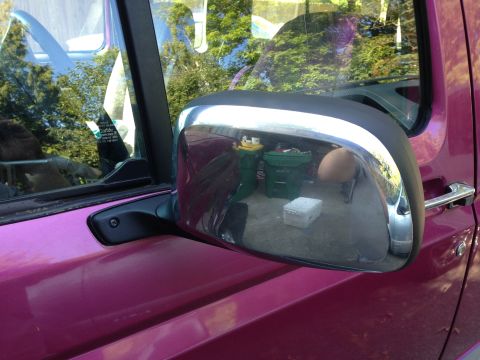 1992 Ford F-150 - Cleaned and polished chrome cap.