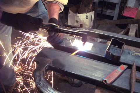 1996 Ford Bronco - Some tourch cutting. (12/20/2003)