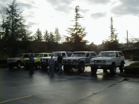 1994 Ford Explorer - Our Group picture at the Ranger station: R to L; Chris Weber, Todd Hager (with Tim, Jacob & Nolan), Mark (w/dog Hunter), Doug (with his Wif…