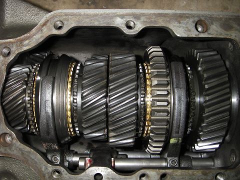 1972 Ford Ranchero - input, main shaft, rails & forks all back in