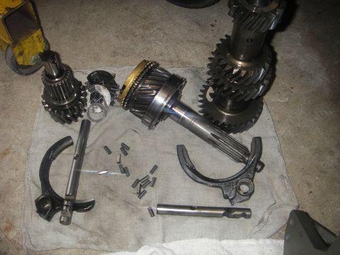1972 Ford Ranchero - input, cluster, rails, forks & detents