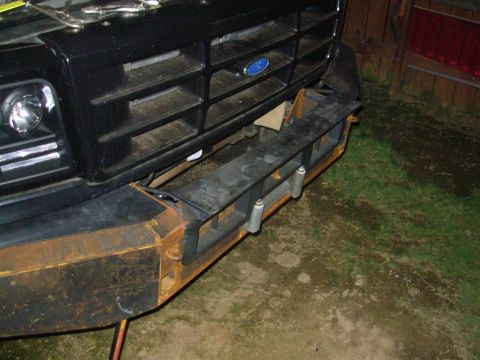 1983 Ford Bronco - This will cover the winch, but it'll be easy to slide out, and it's strong enough to stand on. [url=http://www.supermotors.net/vehicles/reg…