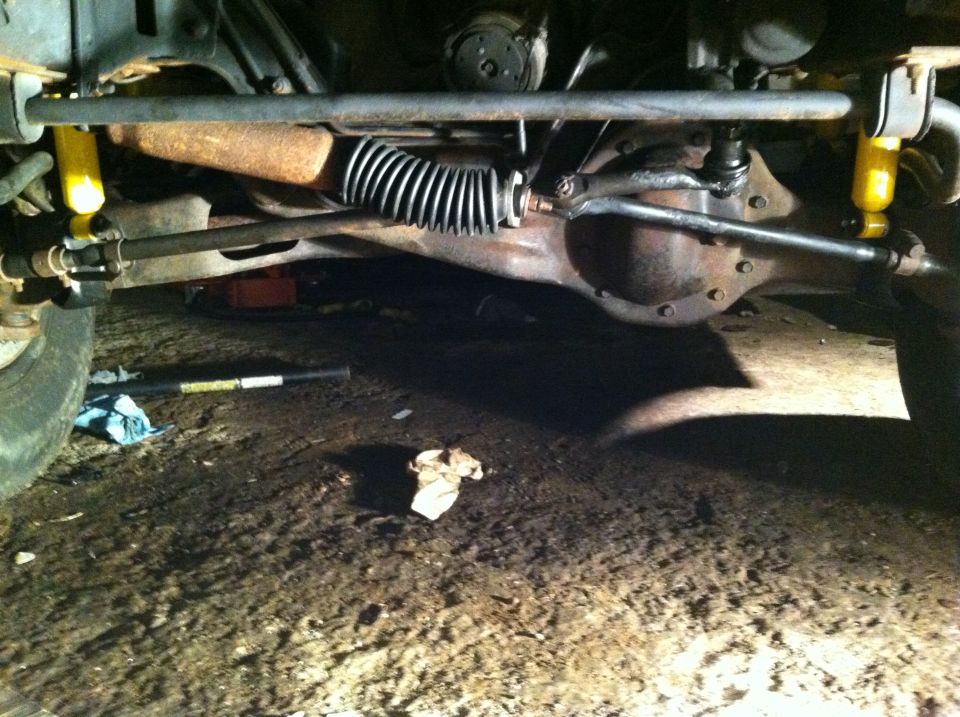 1992 Ford Bronco underbody steering components