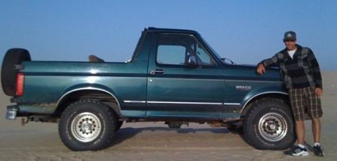 1995 Ford Bronco photo