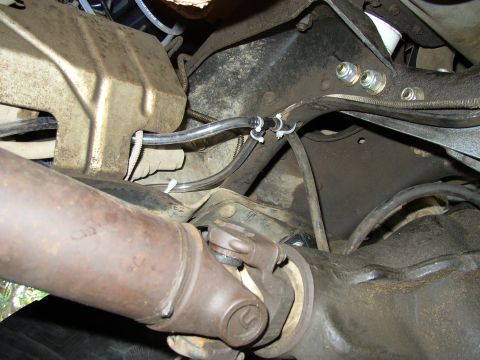 1989 Ford Bronco - where the front diff and rear line T and mate with the one line that goes under the hood.