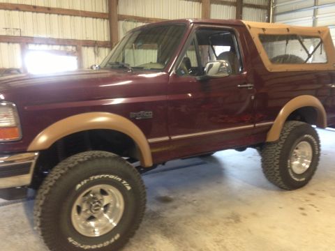 1996 Ford Bronco photo