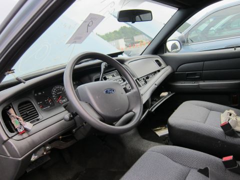 2001 Ford Crown Victoria - Interior of a 2001 Ford Crown Victoria, with a second vehicle visible outside.