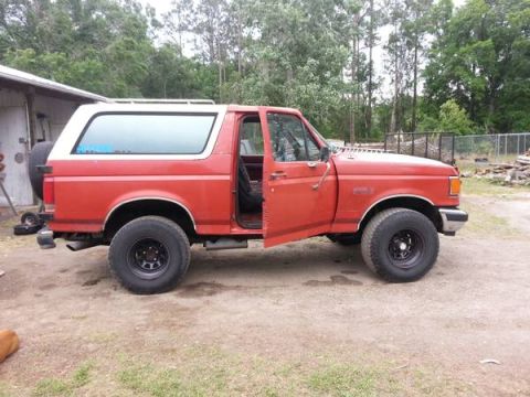 1987 Ford Bronco photo